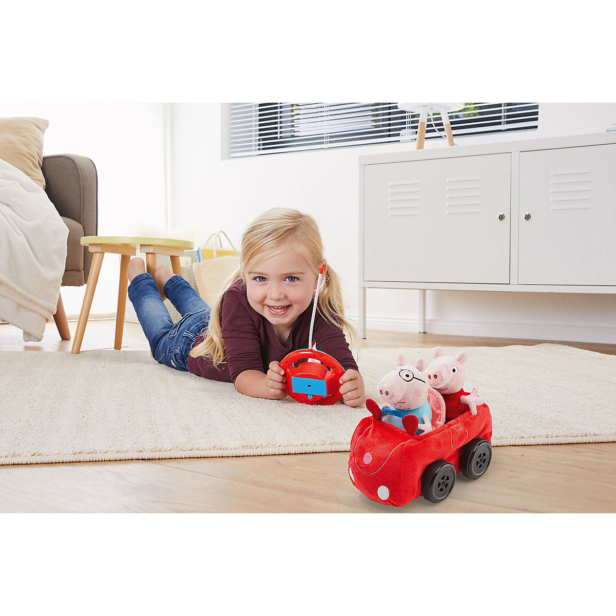 Mein erstes RC Auto Peppa Pig ferngesteuert, Revellino Plüsch Fahrzeug für Kinder ab 2 Jahren, 23 cm