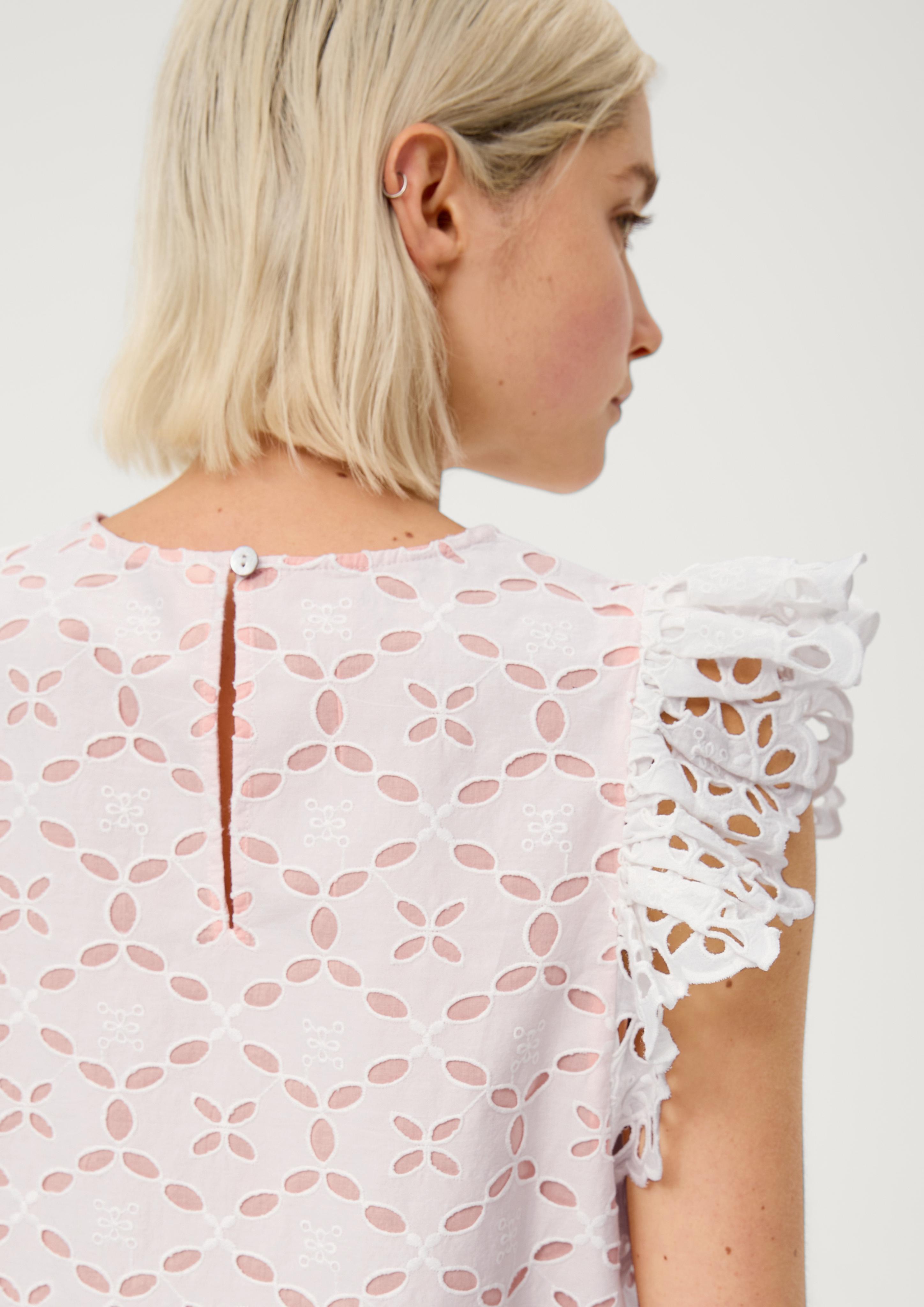 Bluse aus Broderie Anglaise  2130874-0200