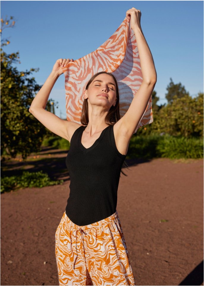 Leichtes Stricktop mit V-Ausschnitt