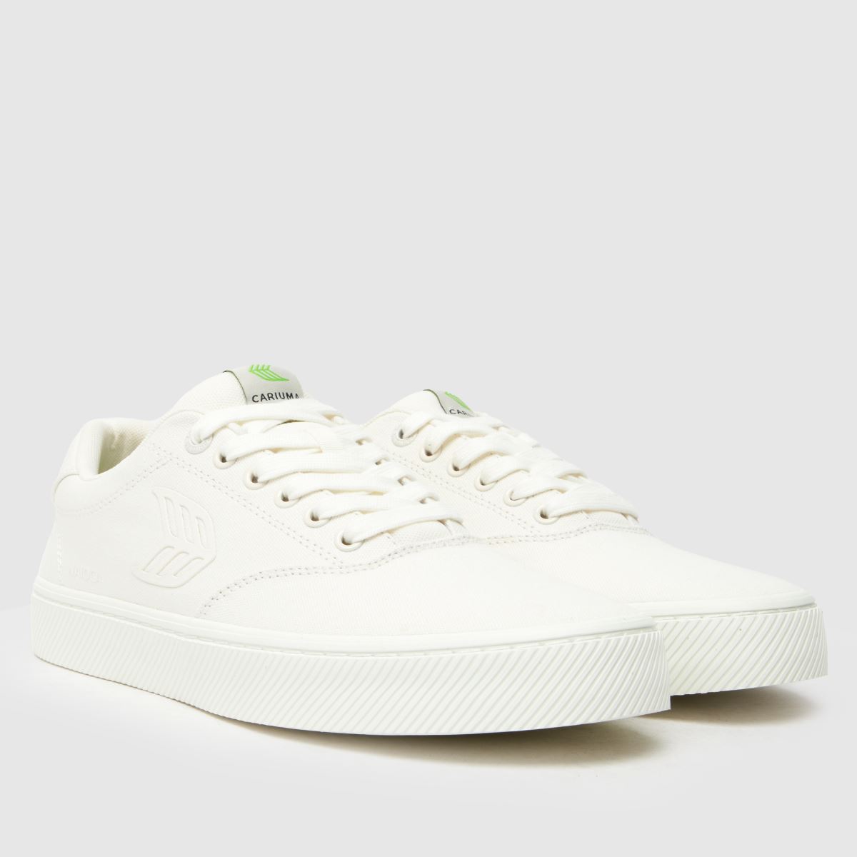 CARIUMA – Naioca-sneakers i benvitt