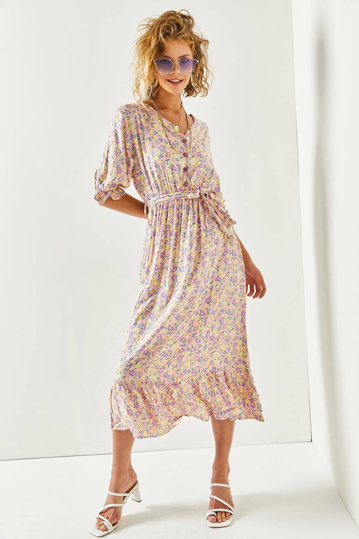 Olalook  Gelb-lila Damenkleid aus gewebter Viskose mit Knöpfen und Gürtelärmeln ELB-19001524