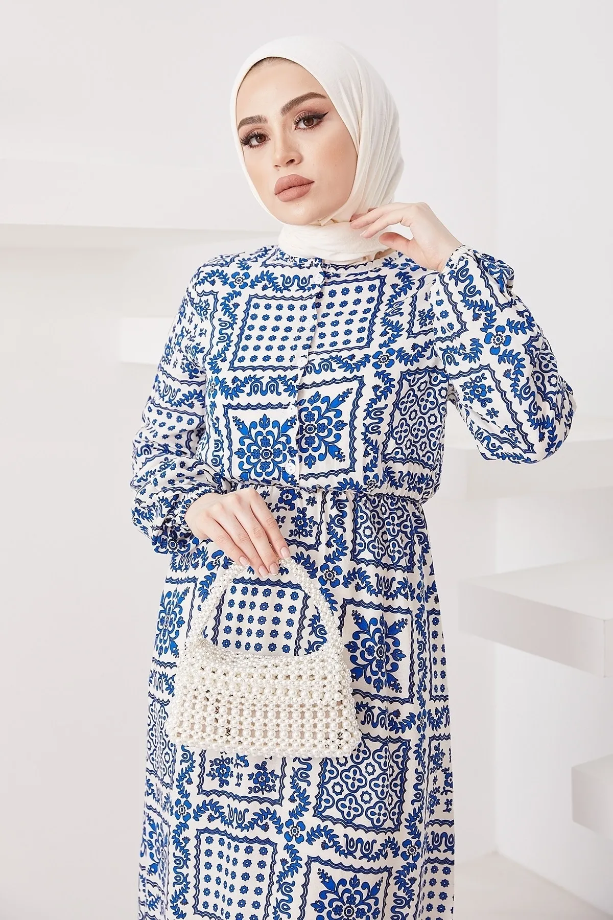 InStyle  Sivena Hijab-Kleid aus Viskose mit Blumenmotiv – Indigo