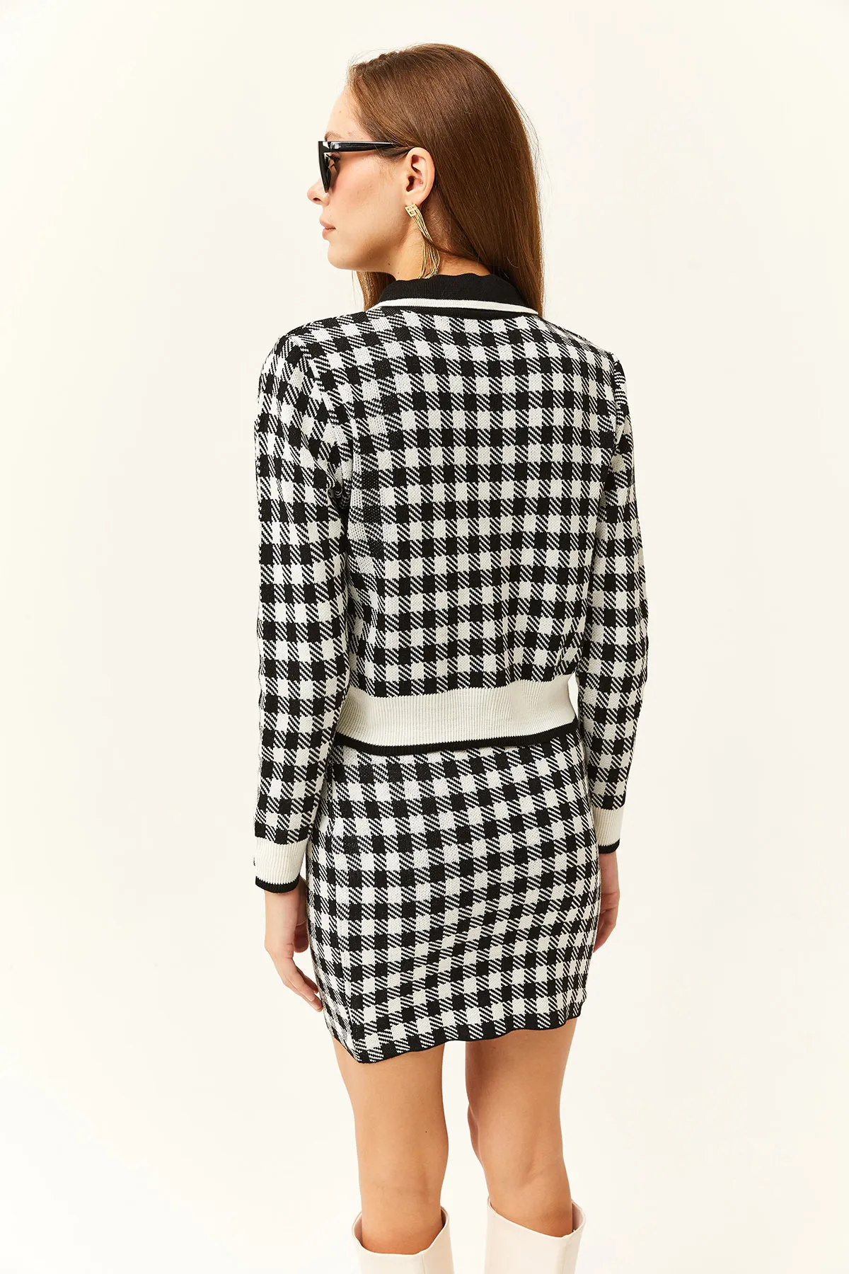 Olalook  Schwarzes Strickwaren-Set für Damen, Oberteil mit Knopfleiste, Strickjacke, Unterteil, Minirock