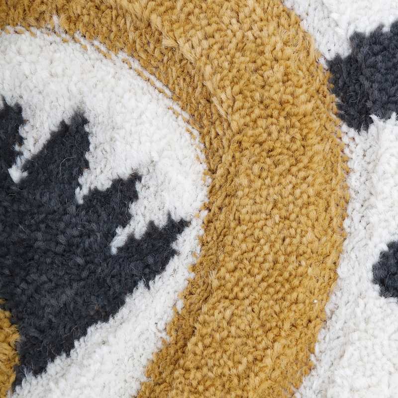 Tapis petit lion 120cm JAGGO