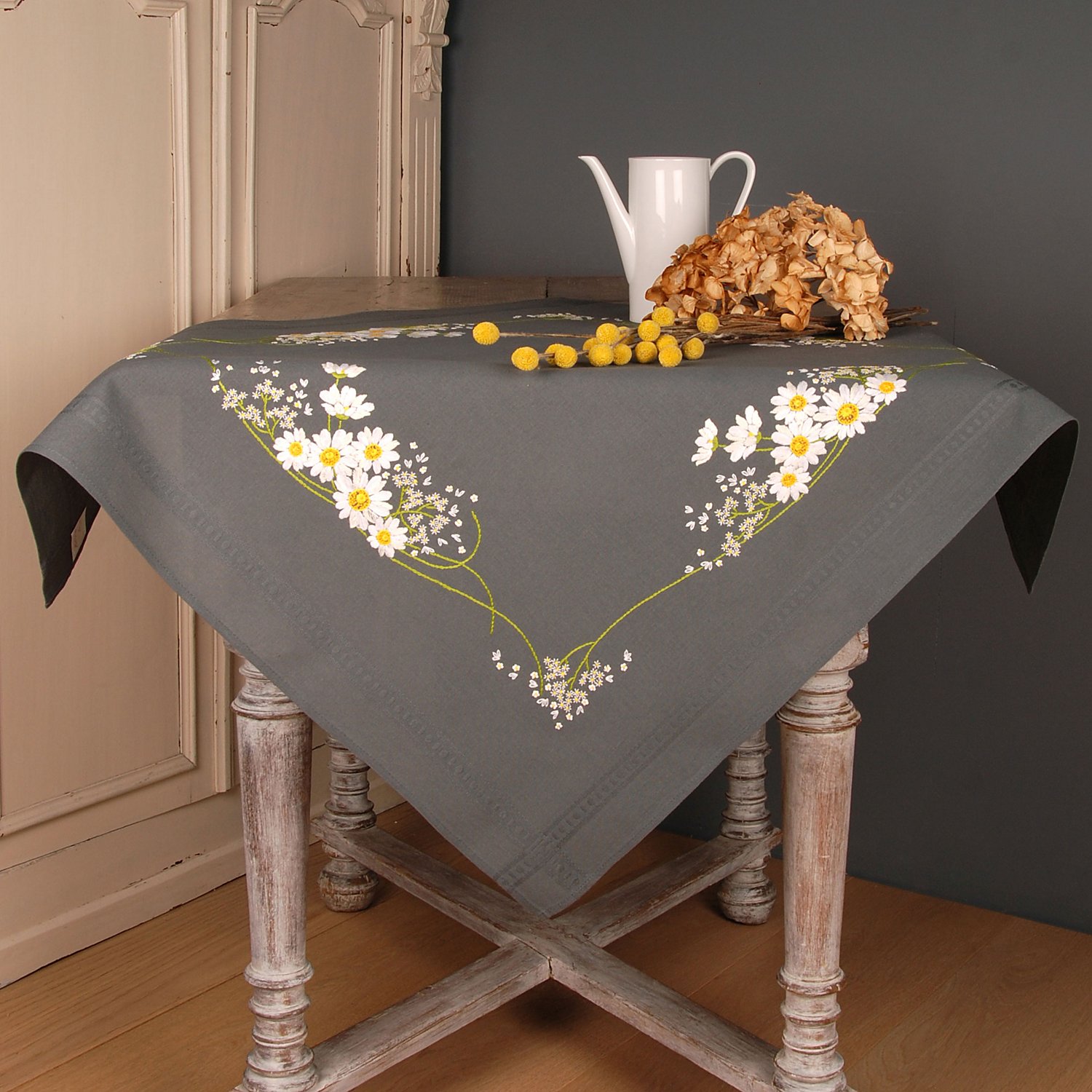 buttinette Stickmitteldecke 