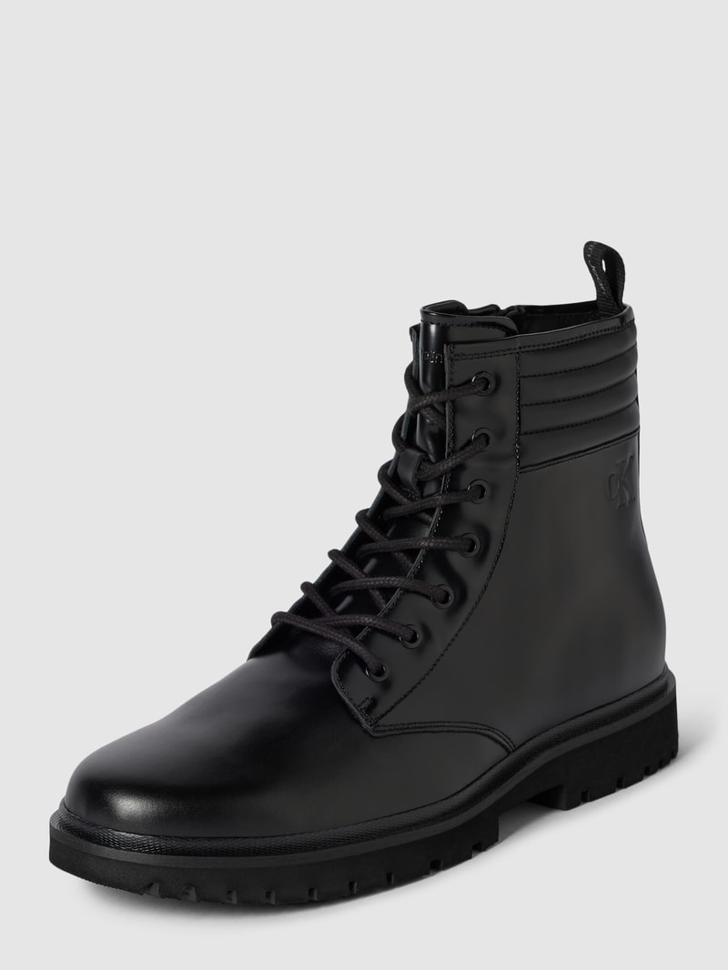 Schnürstiefel mit Label-Detail in black