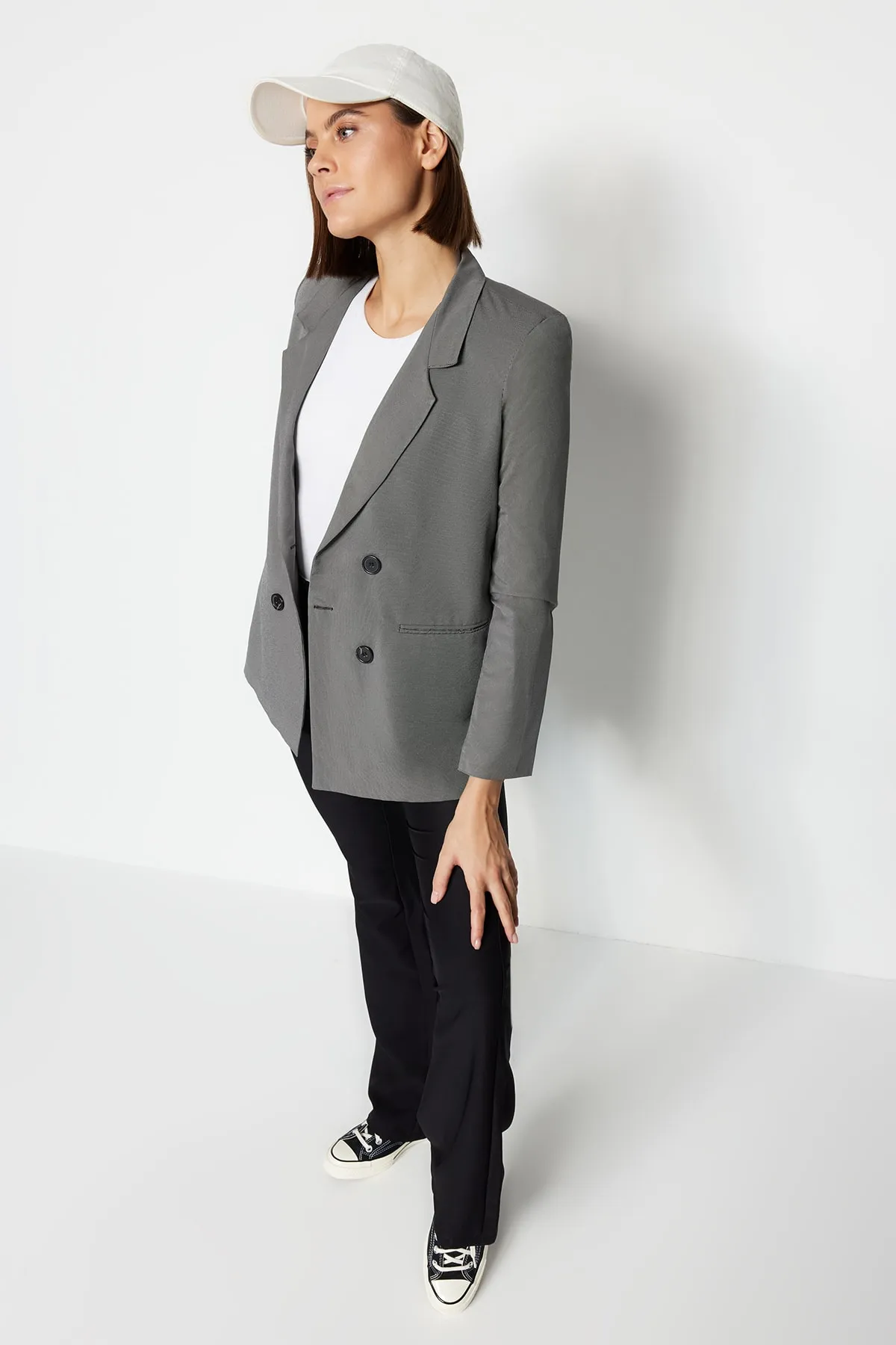 Trendyol Collection  Graue, gefütterte, geknöpfte, gewebte Blazerjacke TWOAW23BC00017