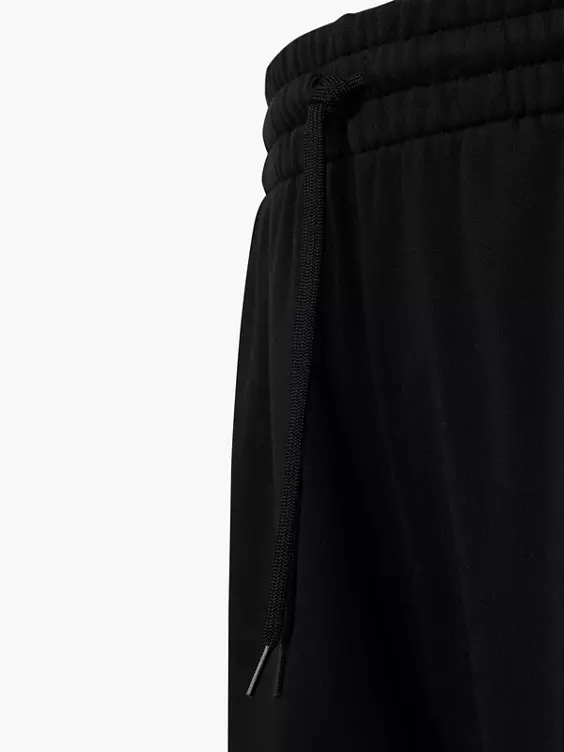 adidas 3 Streifen Essentials Shorts