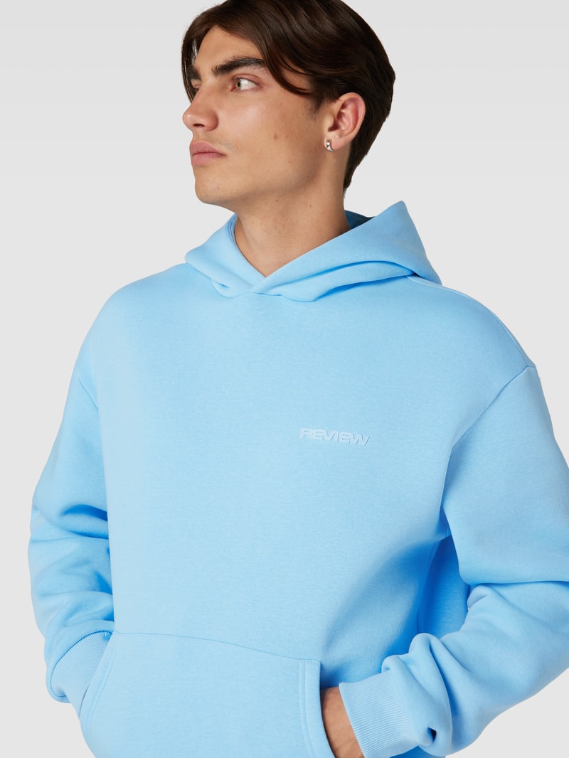 Hoodie mit Label-Print in hellblau
