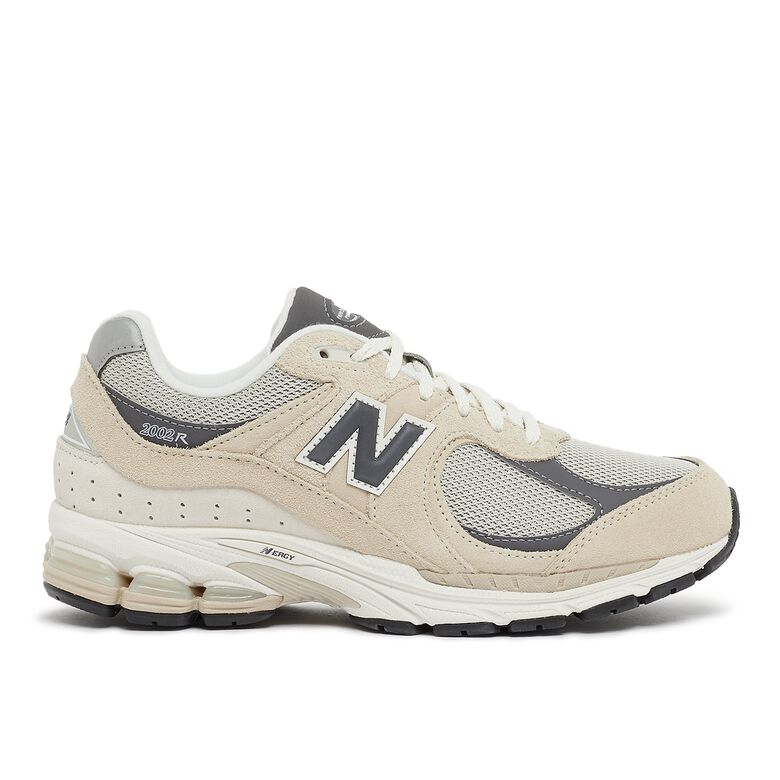 New Balance M2002RFA sandstone