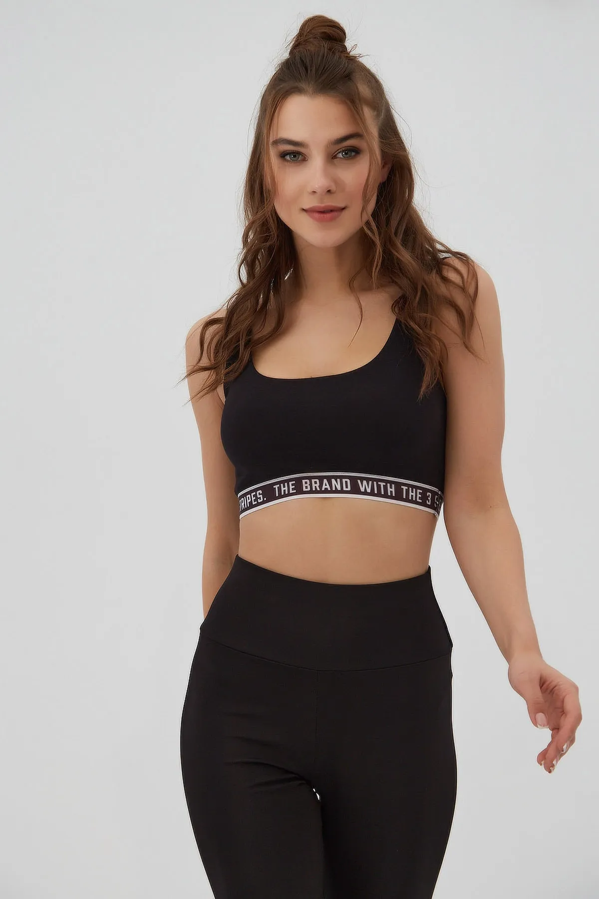 Pattaya  Gestreifter Sport-BH mit Text für Damen P21s201-2173