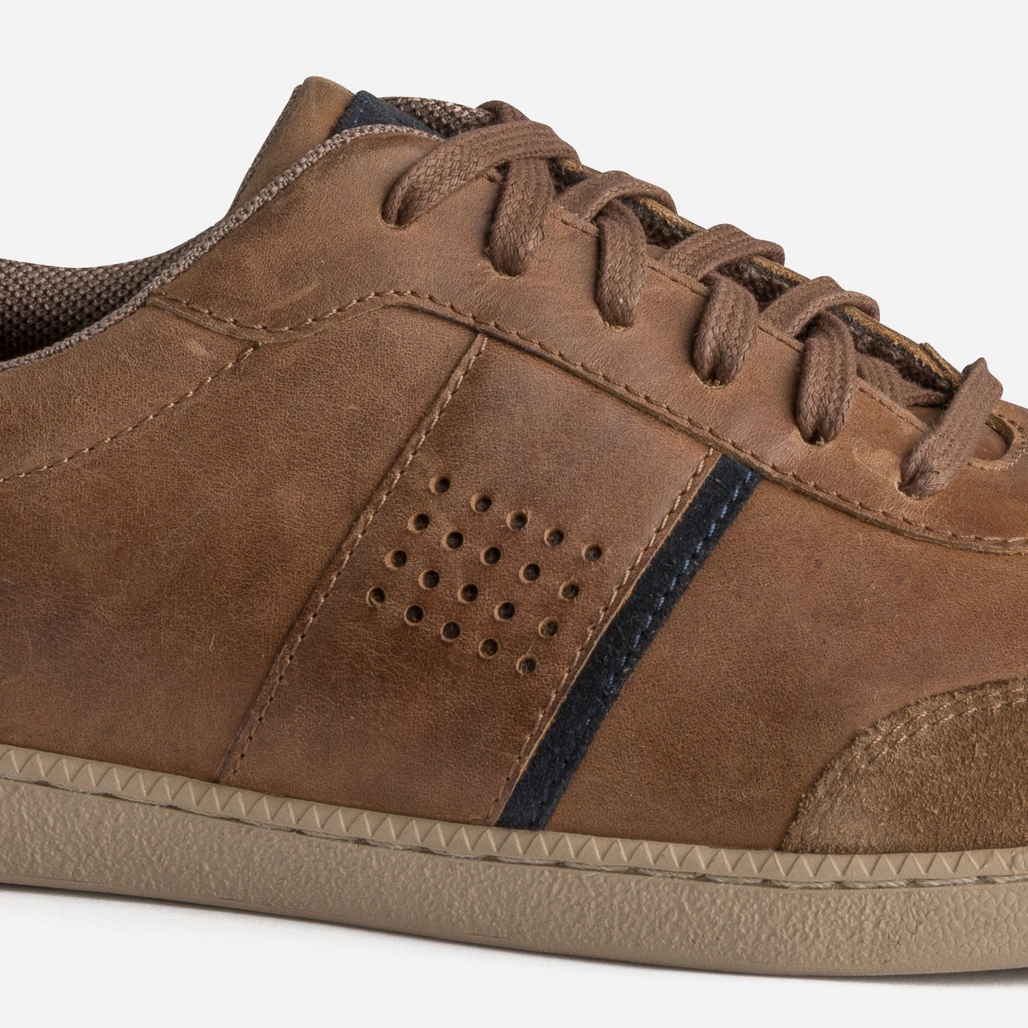 Tennis TBS marron en cuir