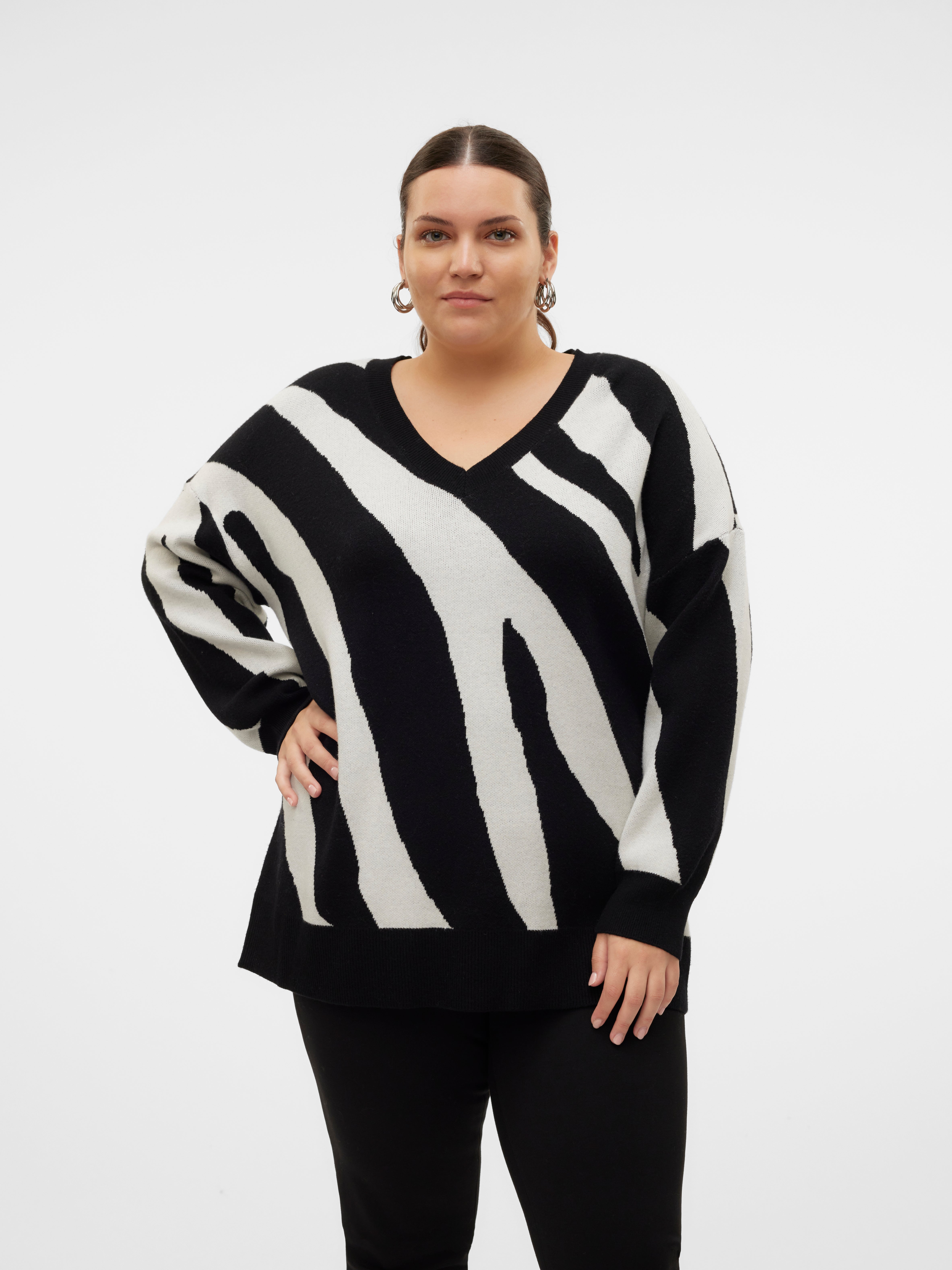 VMCNANCY Pullover