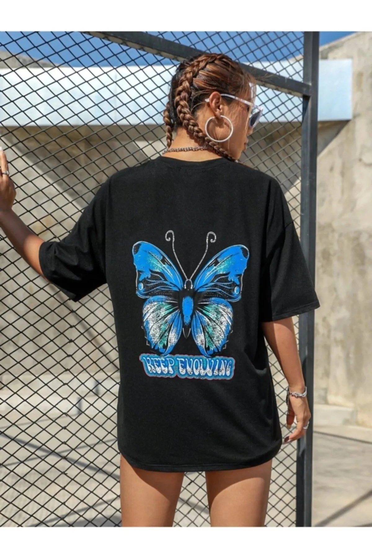 trendypassion  T-Shirt mit Schmetterlings-Rückendruck