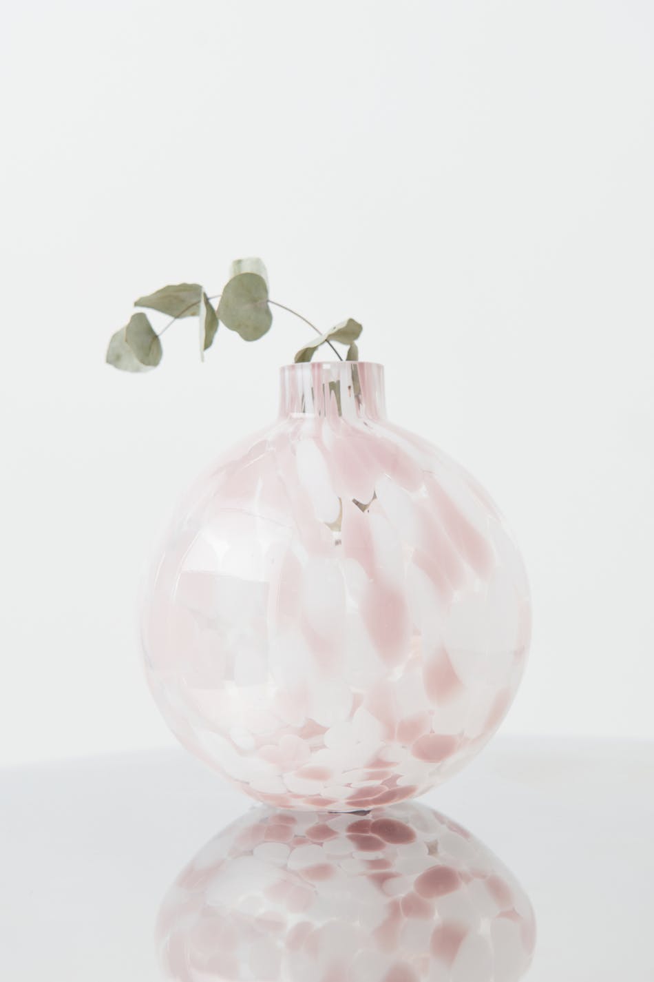 Round splash vase
