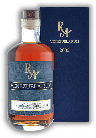 Rum Artesanal Ron de Venezuela 17 Jahre 2005/2022 Single Cask Nr. 67 57,8% Rum Artesanal Ron de Venezuela 17 Jahre 2005/2022 Single Cask Nr. 67 57,8%  Alter 05/22 - 0,5	 Liter - Vol 57,8%