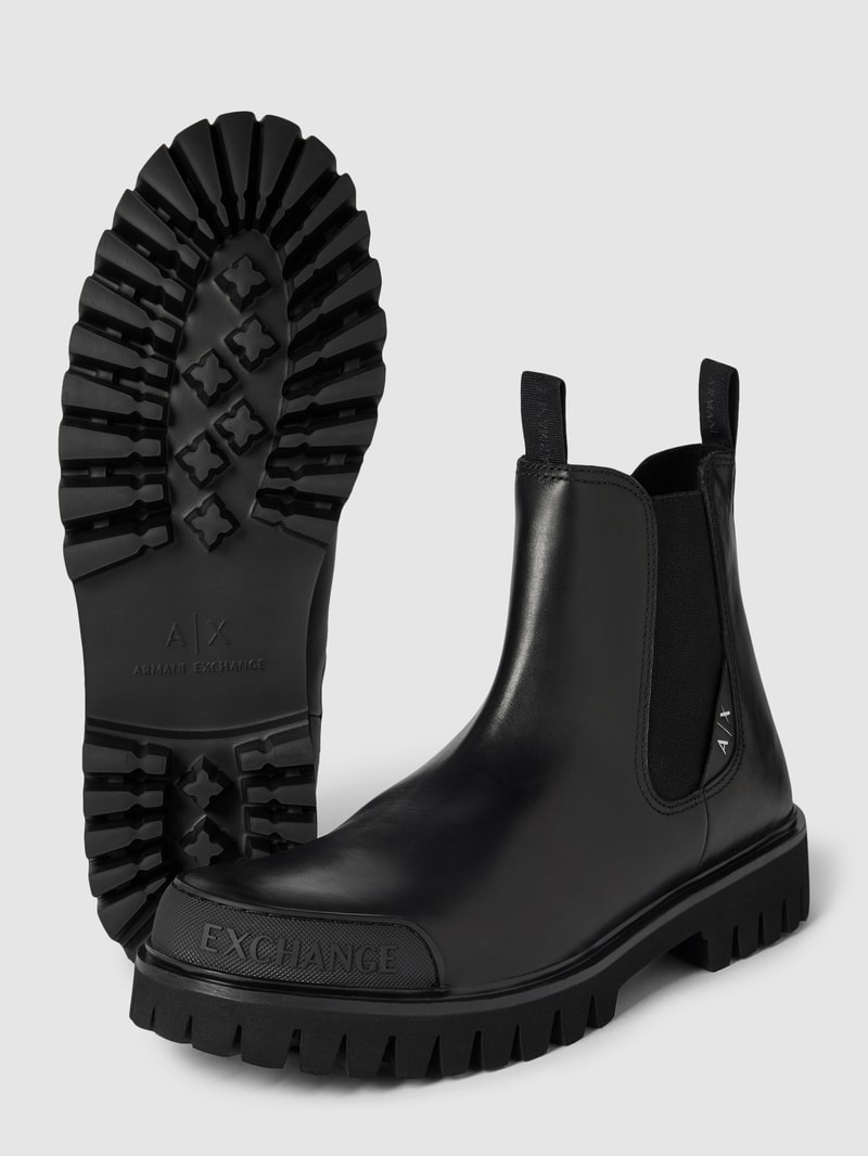 Chelsea Boots aus Leder-Mix in schwarz