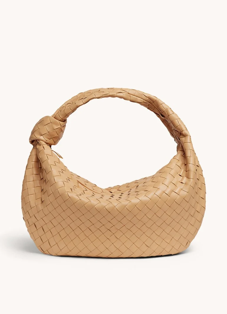 Bottega Veneta Jodie -vasikannahkainen olkalaukku