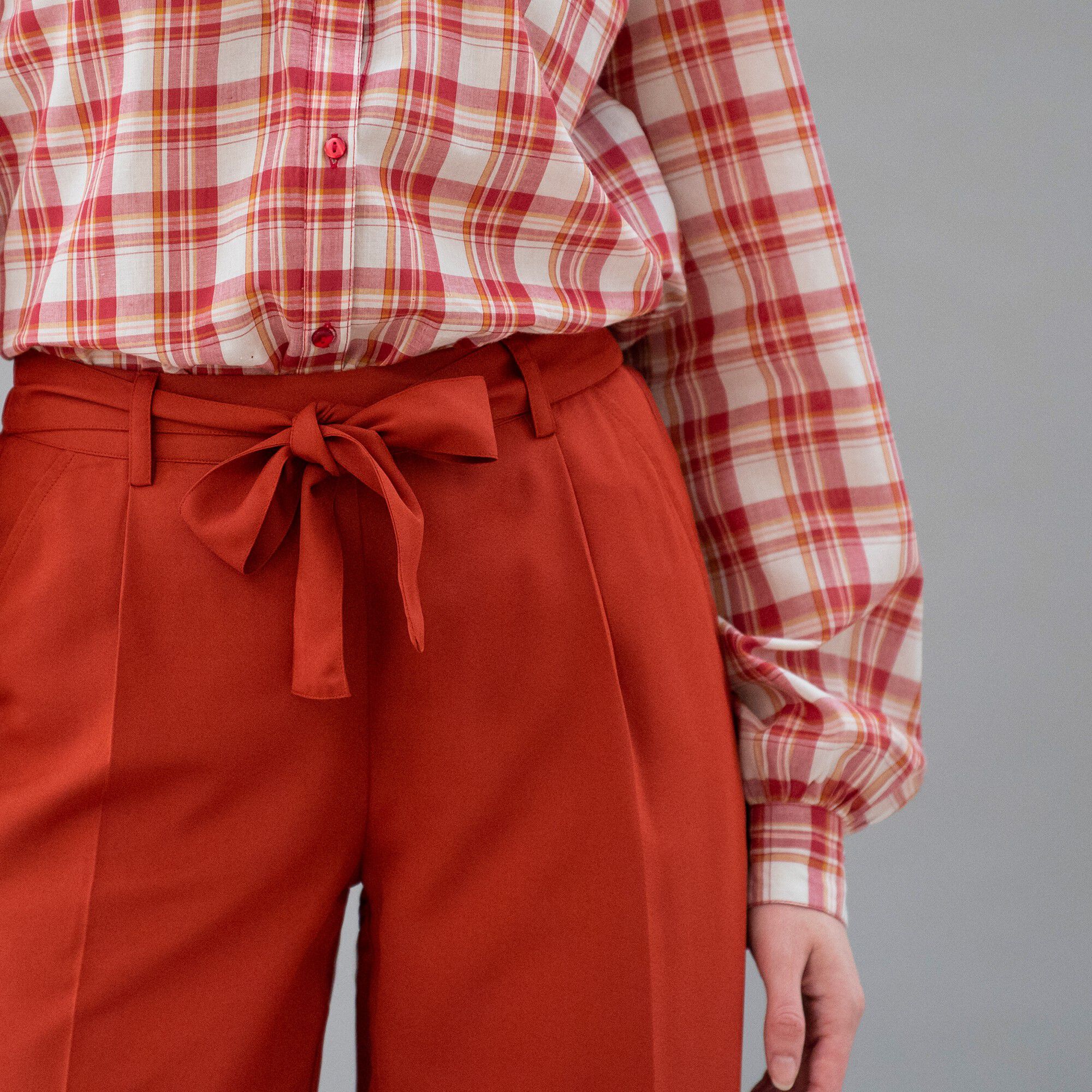 Pantalon large fluide, taille ceinturée, uni