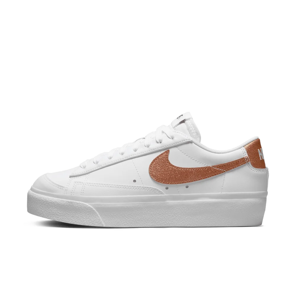 Nike Blazer Low Platform DQ7571-100 / weiss