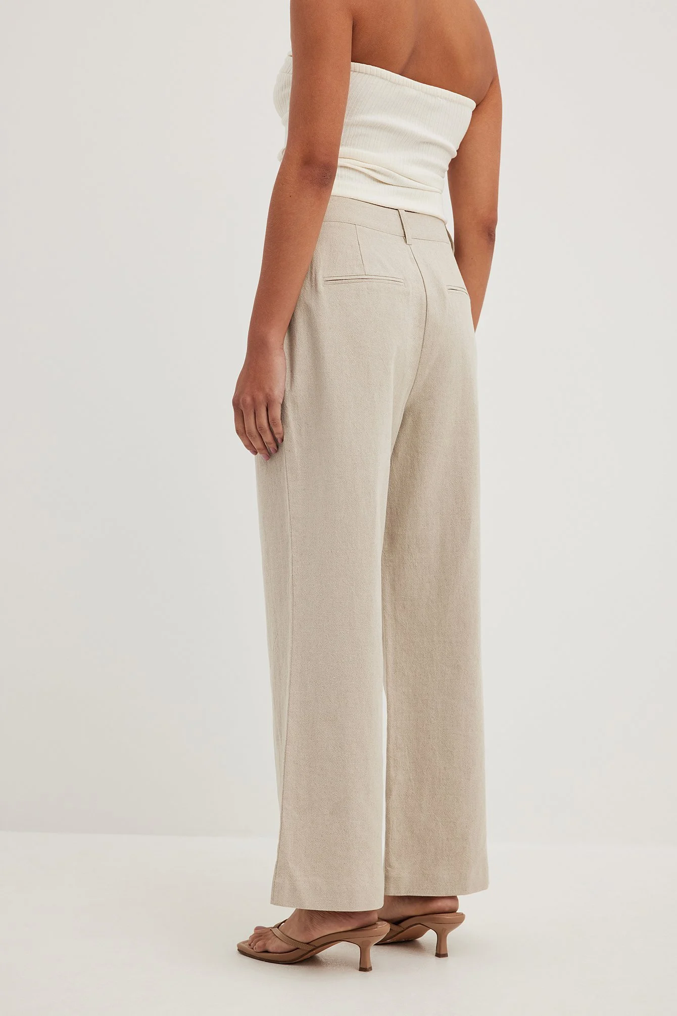 Hochtaillierte Cropped-Hose aus Leinenmischung