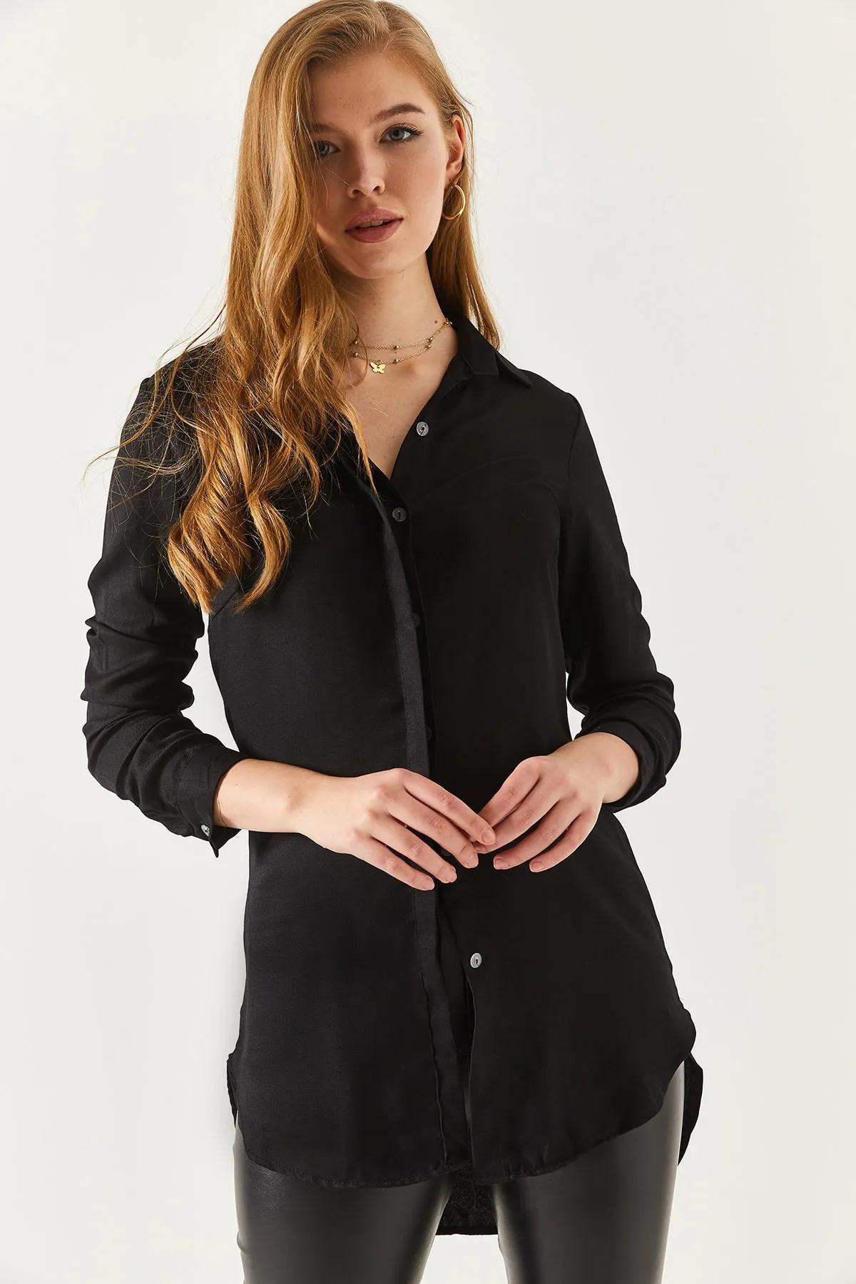 armonika  Schwarzes Tunika-Hemd für Damen ARM-19Y001003