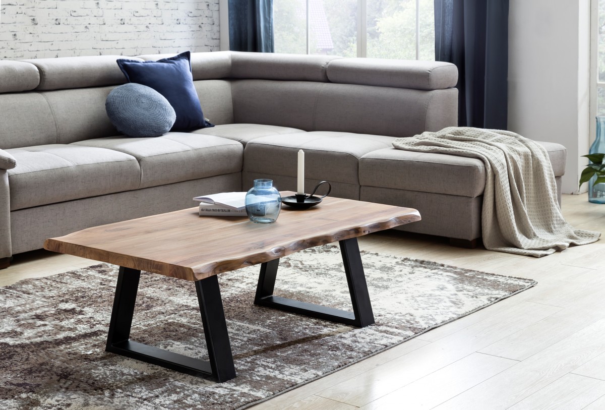 Wohnling Couchtisch aus Massivholz Akazie | Baumstamm Wohnzimmertisch 115 x 40 x 60 cm | Beistelltisch im Landhausstil