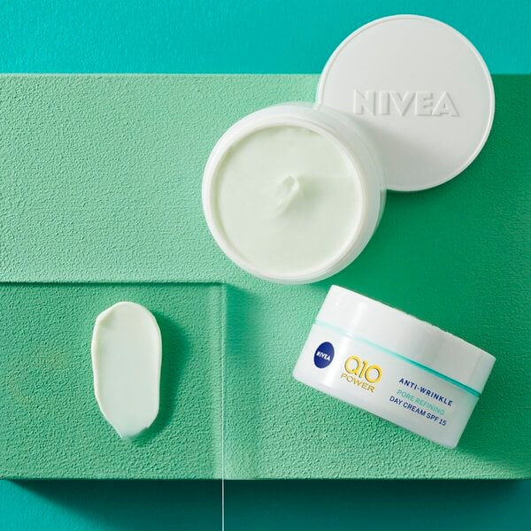 NIVEA Q10 Power ránctalanító pórusfinomító extra könnyű nappali krém 50ml - kombinált és zsíros bőrre