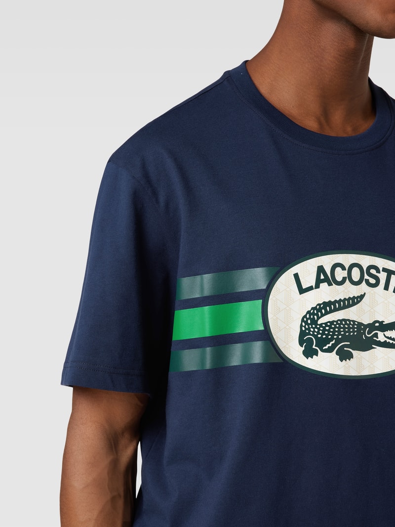 T-Shirt mit Label-Print in dunkelblau