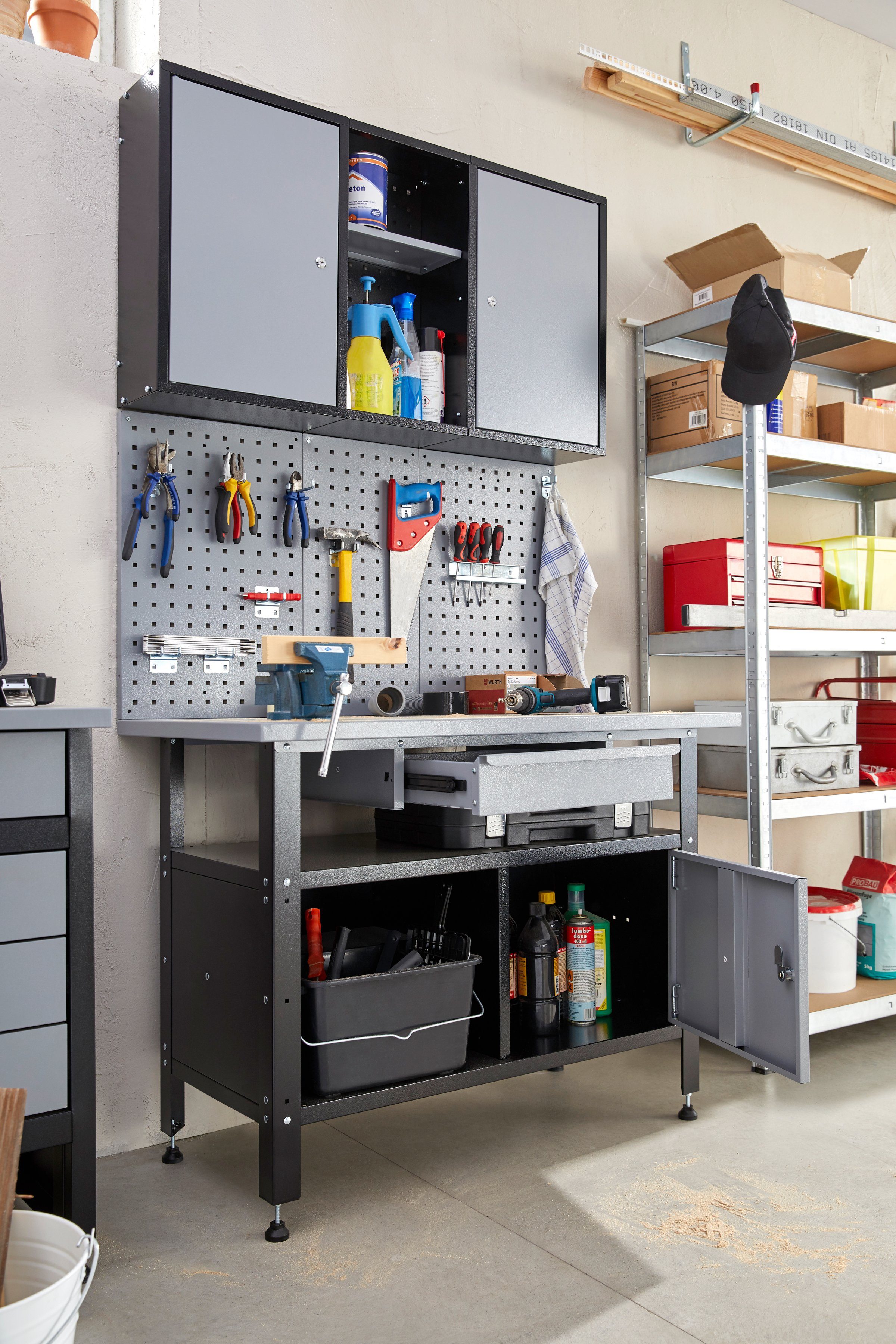 Profiwerk Werkbank Stuttgart, Breite 110 cm, abschließbar, höhenverstellbar, robuste Arbeitsplatte