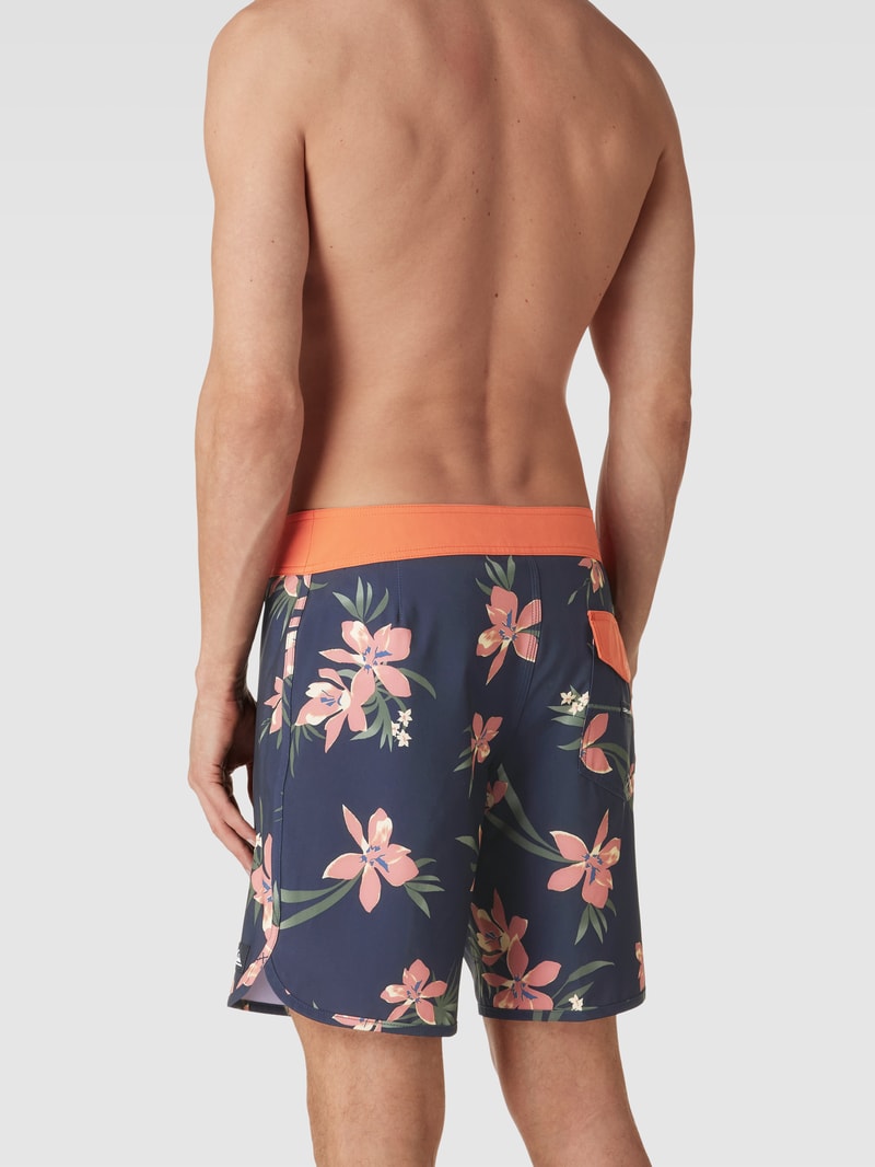 Badehose mit Allover-Muster in schwarz