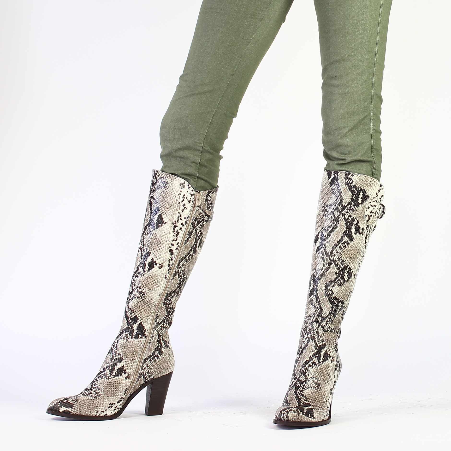 Janie Philip  THOMSON - Serpent Beige