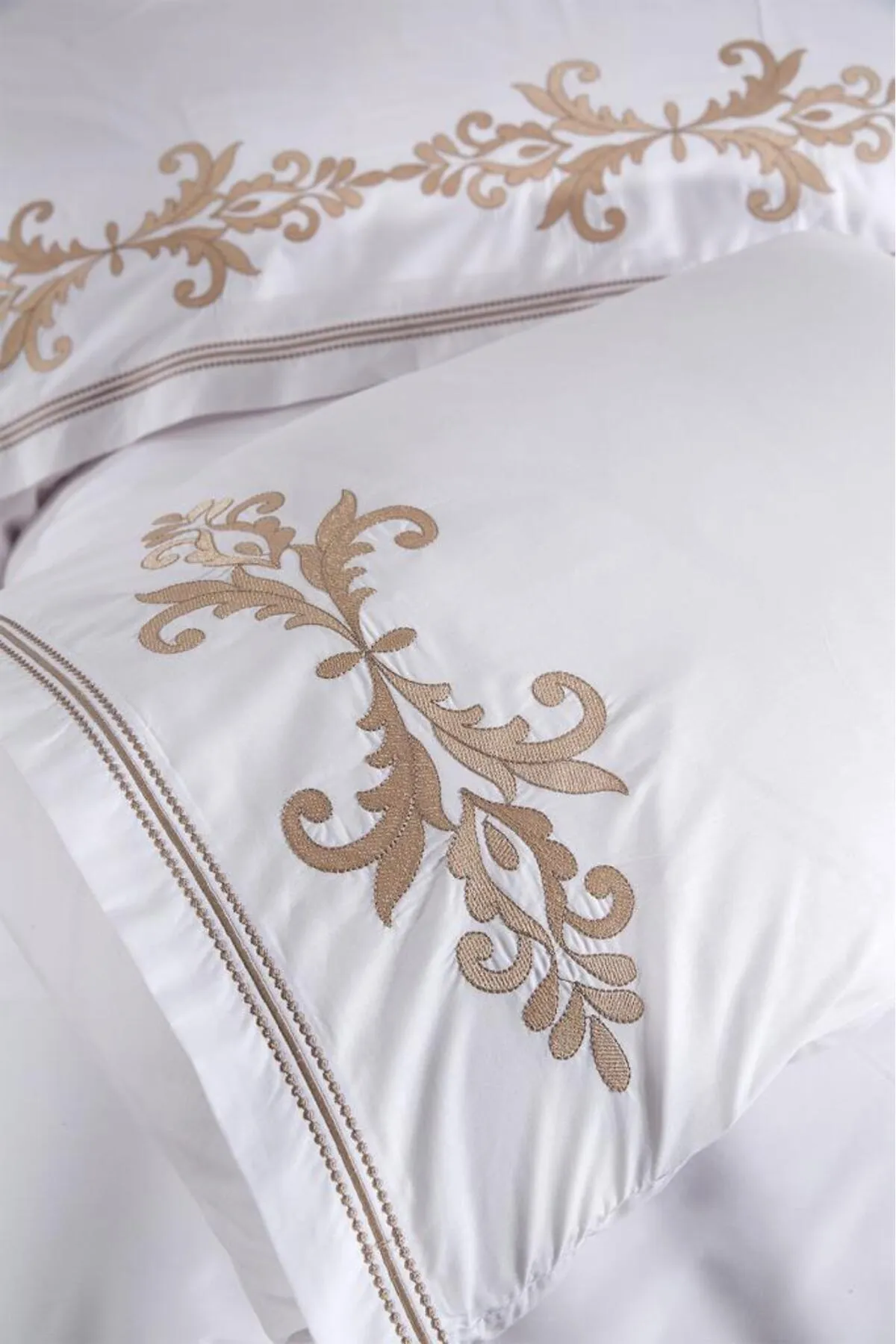 Çeyiz Diyarı  Adelina Besticktes 6-teiliges Bettbezug-Set, Creme