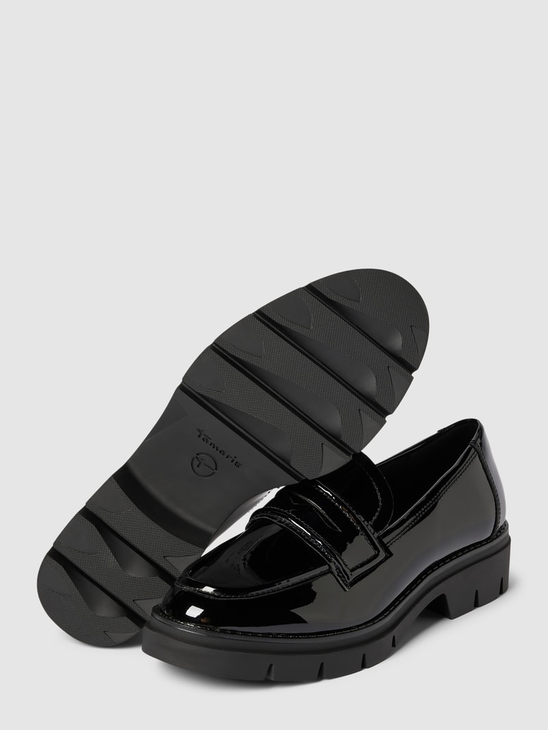 Penny-Loafer in Lack-Optik in schwarz