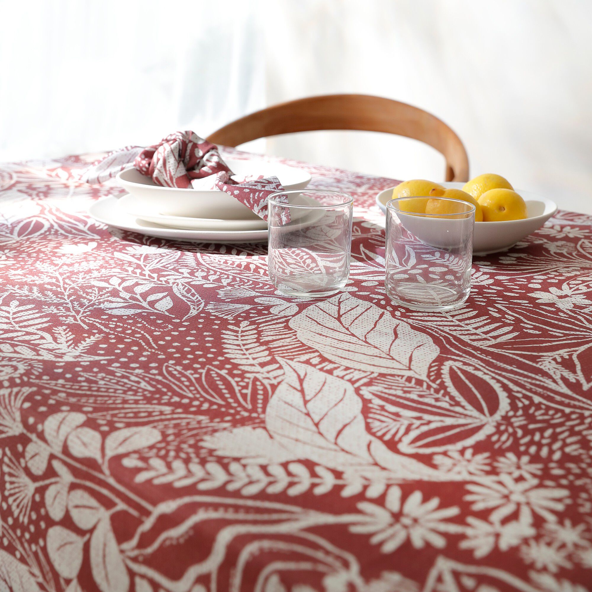 Nappe anti-taches motif floral
