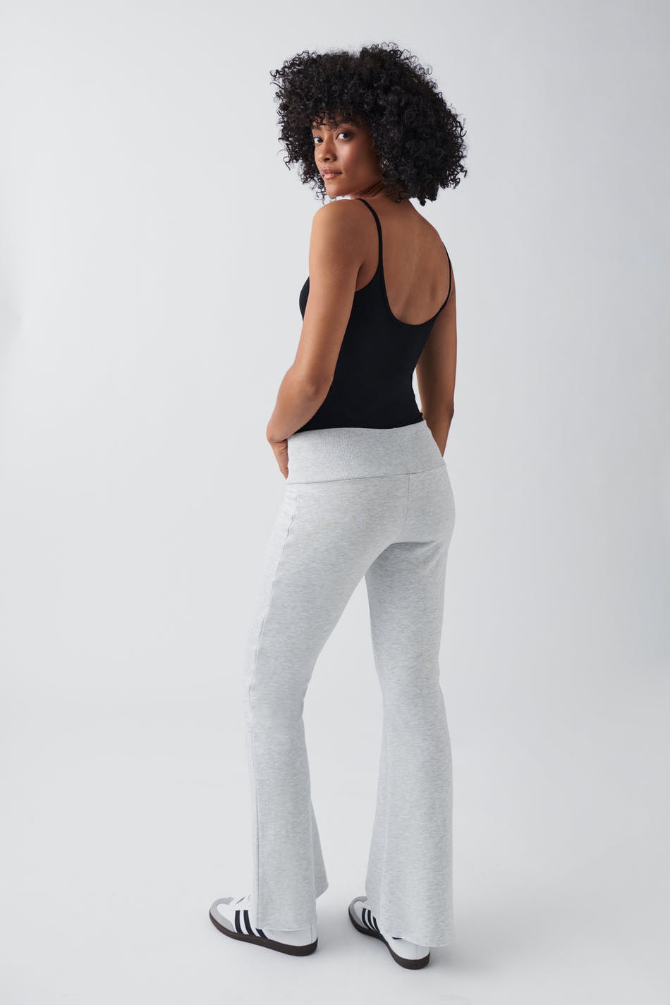 Low flare sweatpants
