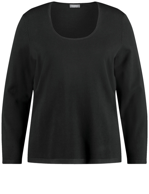 Figurbetonter Basic Pullover aus Feinstrick