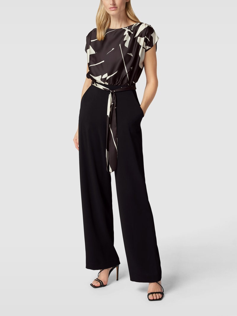 Jumpsuit mit Taillenband in schwarz