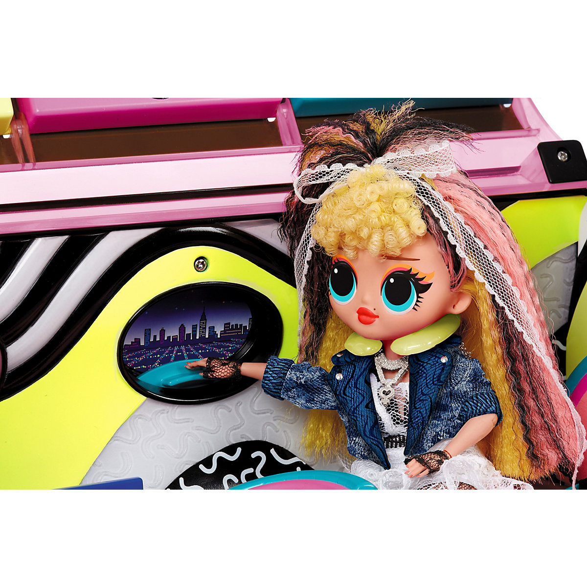 L.O.L. Surprise OMG Remix Plane