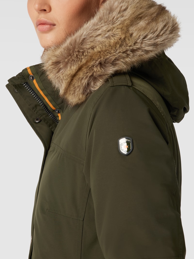 Funktionsjacke mit abnehmbarem Webpelz im Modell 'Wolkenlos 878' in olivgrün