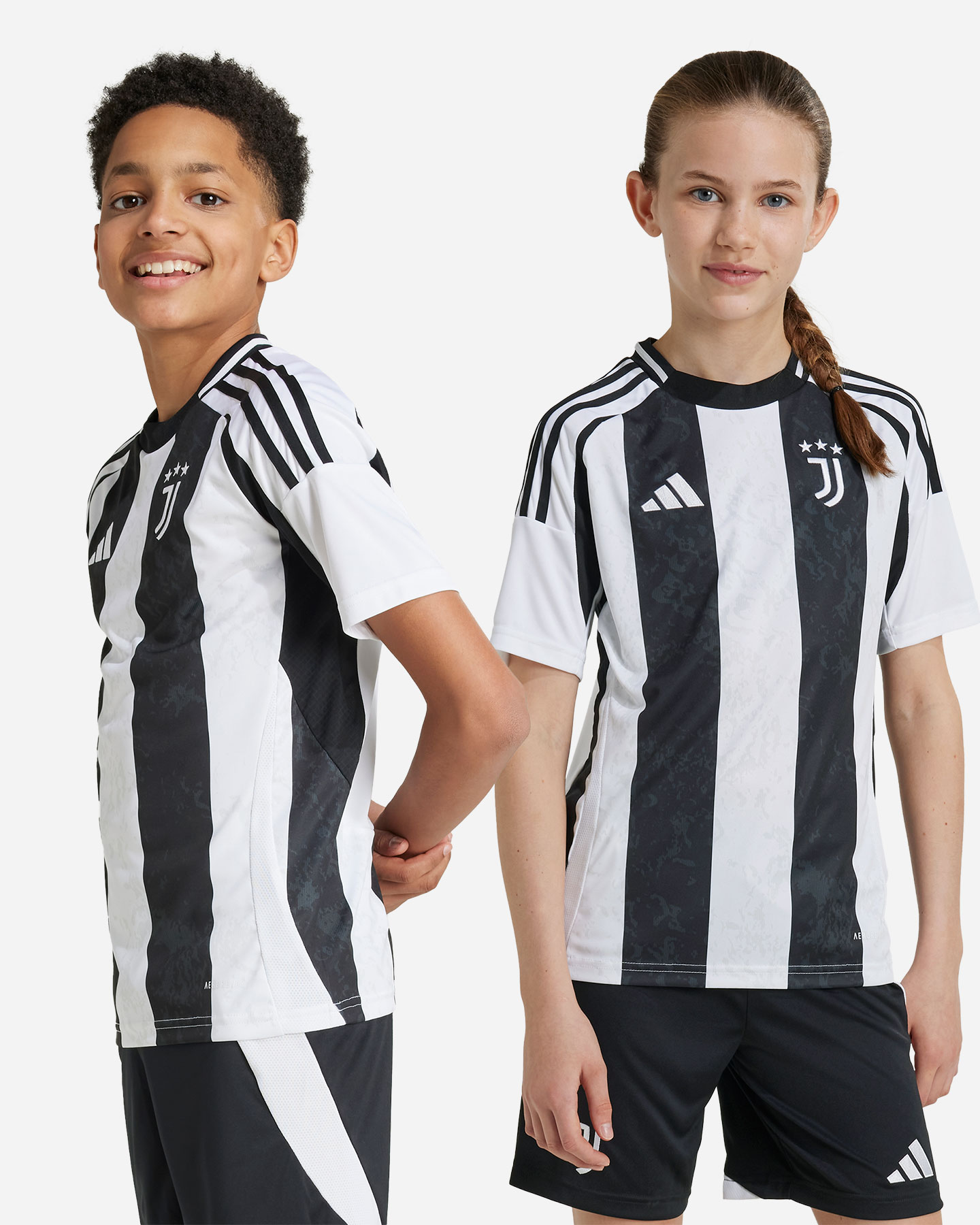 Oficiálny futbalový dres Adidas Juventus Home 24-25 Jr IT3552