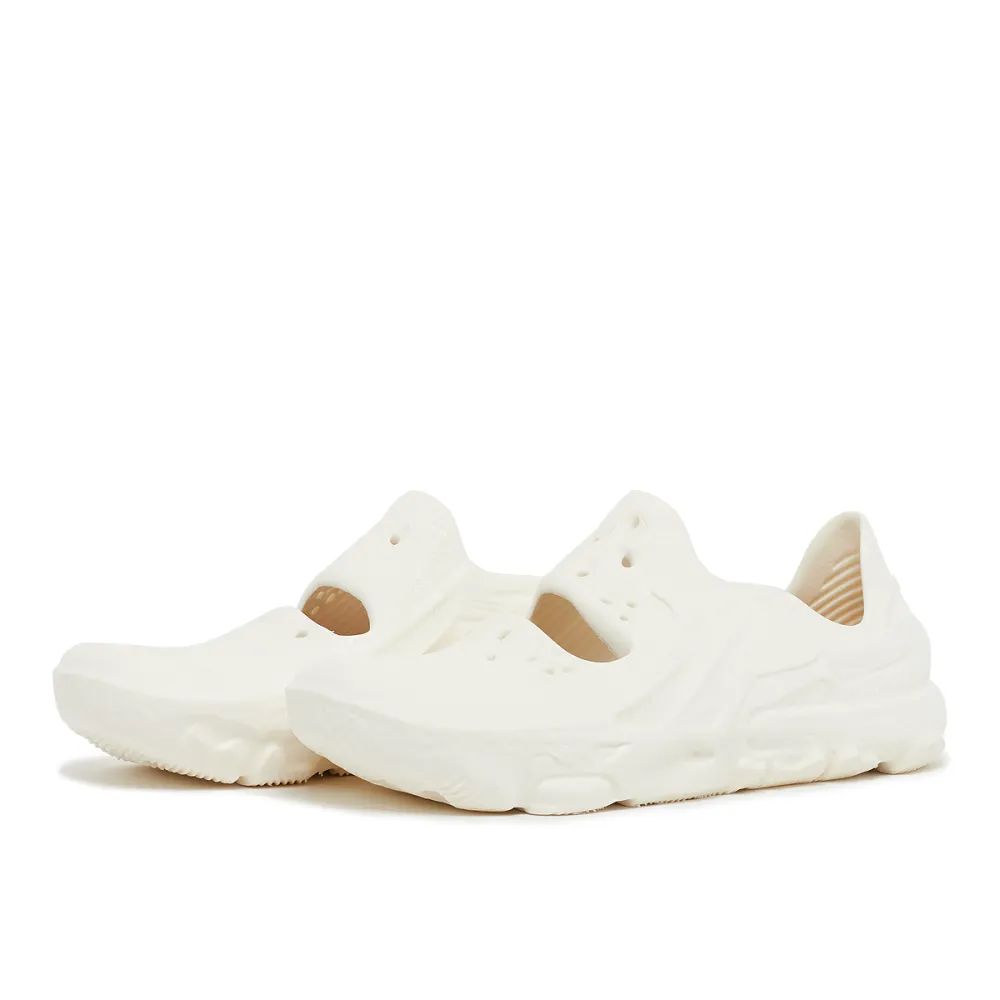 Nike ISPA Universal DM0886-100 / weiss