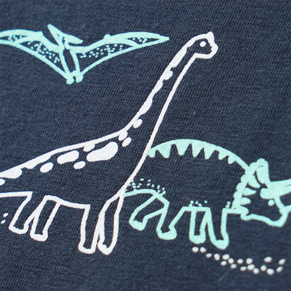 2 Jungen Unterhemden mit Dino-Print