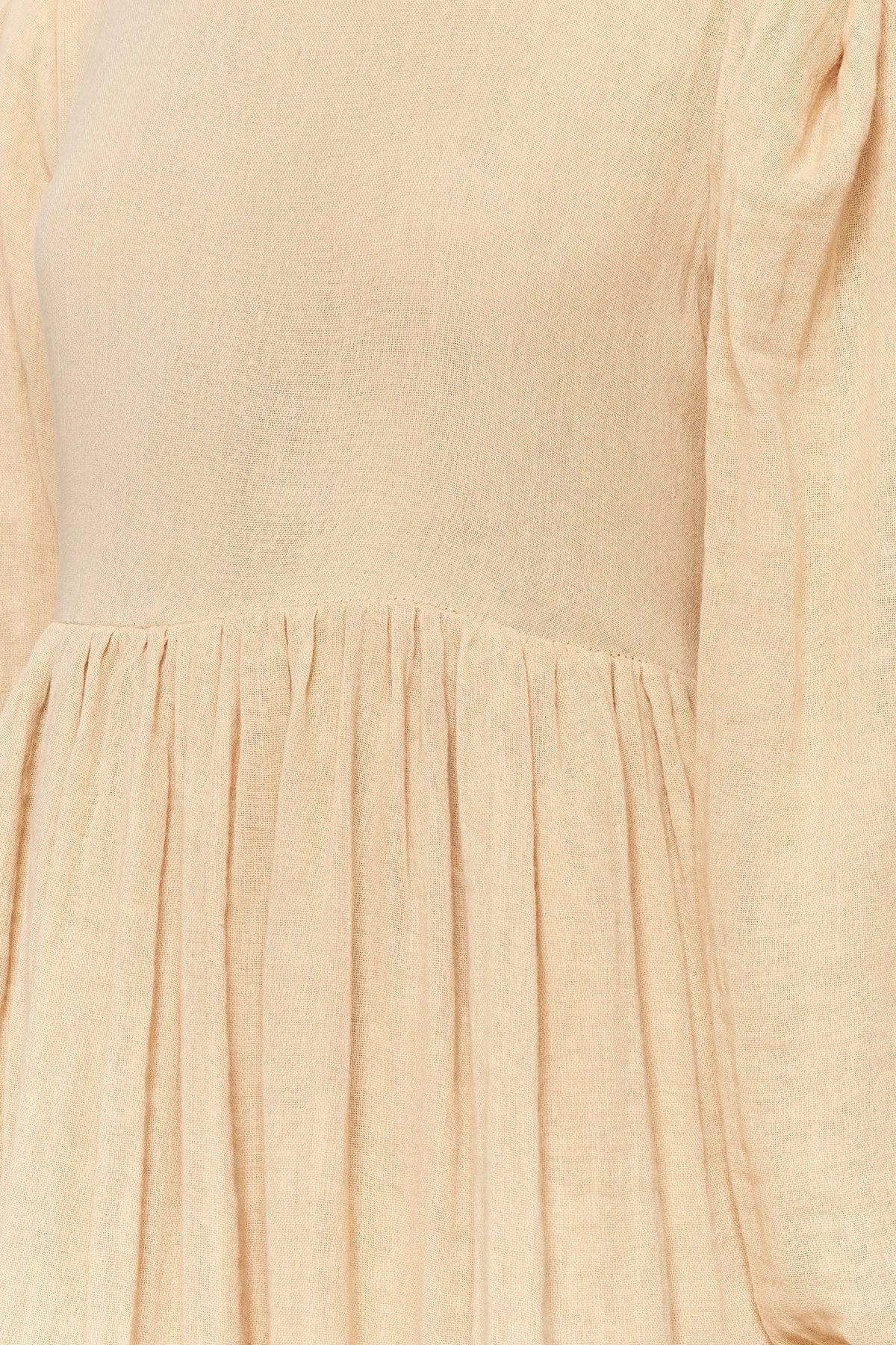 Trendyol Modest  Nerzfarbenes Kleid aus 100 % gewebtem Musselin mit Gürtel und bequemer Passform, gefüttert, TCTSS23EB00048