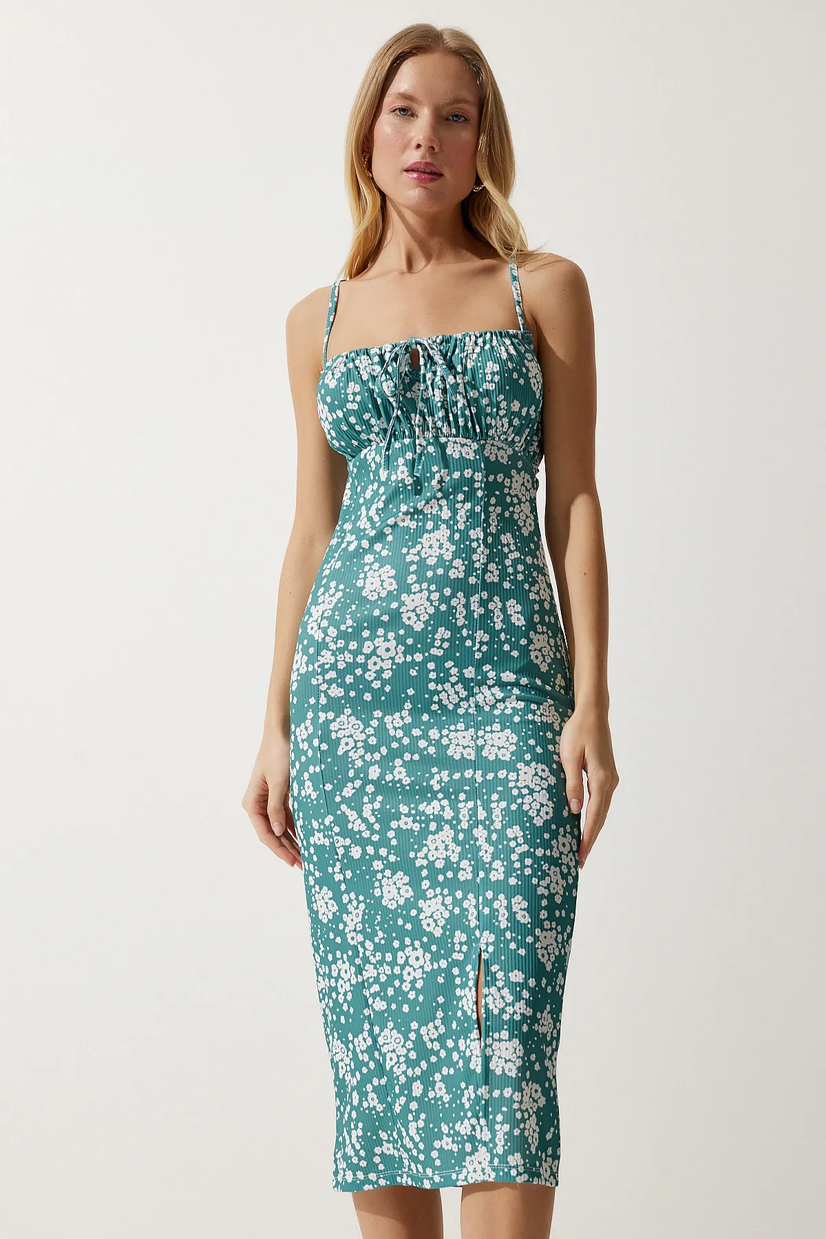 Happiness İstanbul  Hellpetrolgrünes Sommer-Strickkleid mit Blumenmuster und Schlitz für Damen CI00029
