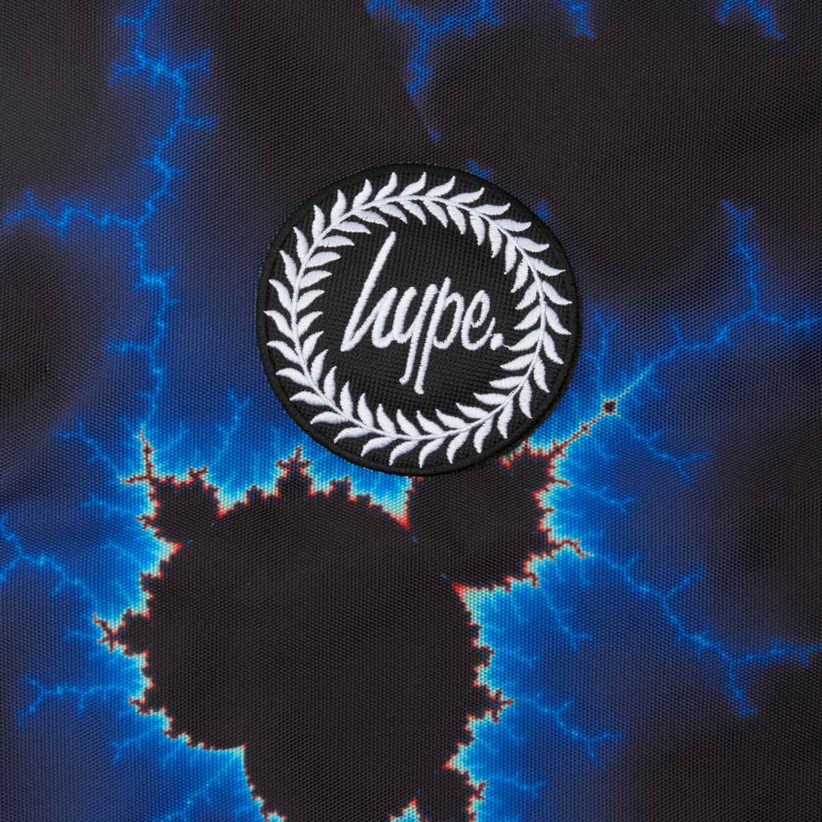 Hype svart & marinblå blixtlåsväska med dragsko