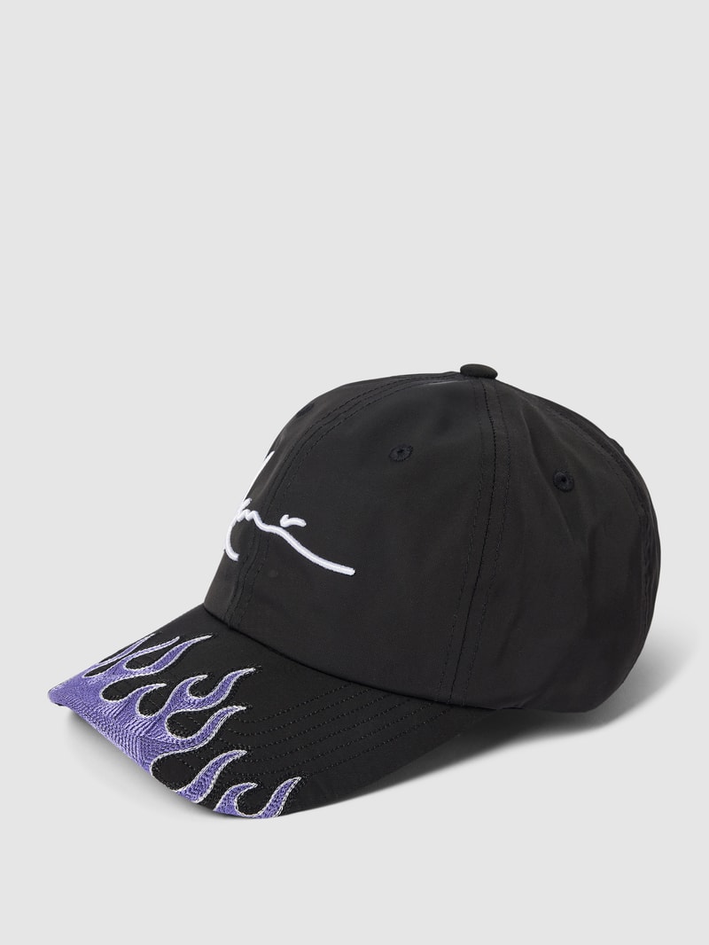Basecap mit Label-Stitching in black