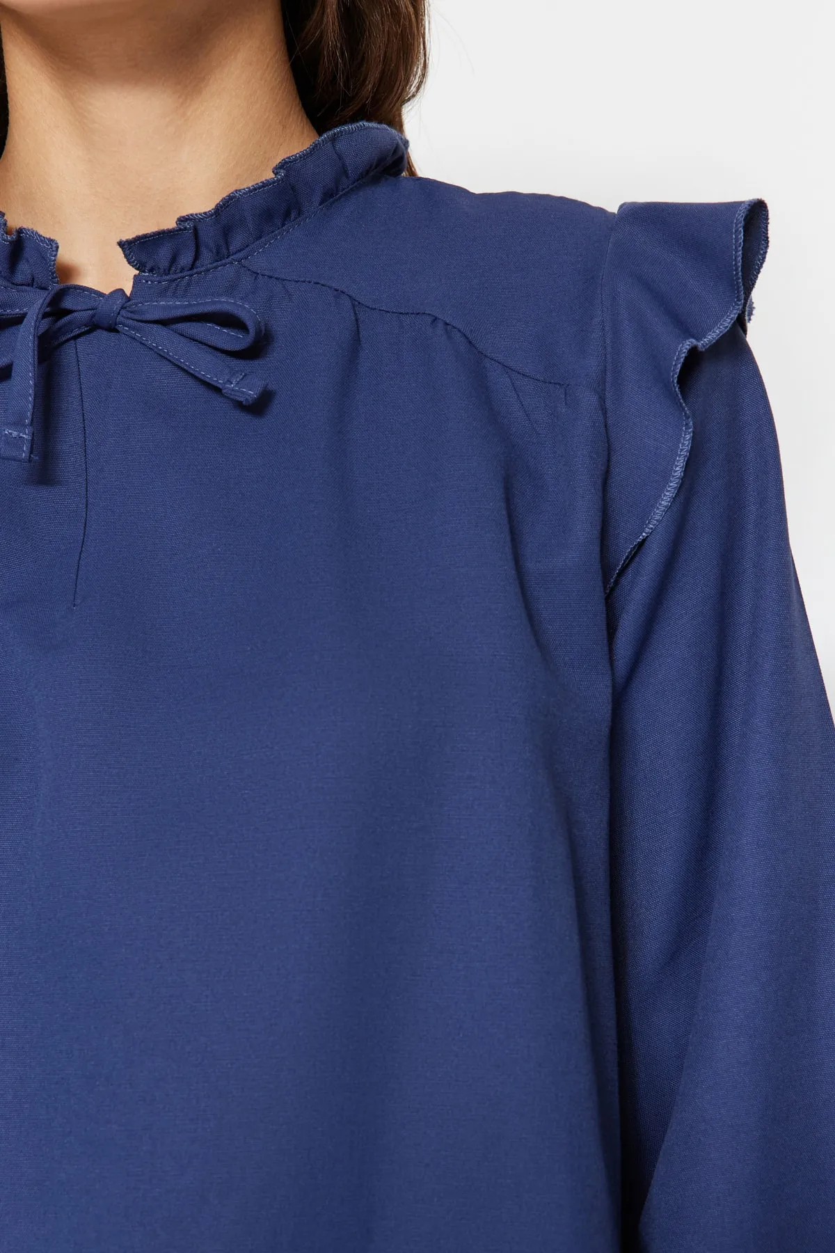 Trendyol Modest  Marineblaues Tunika-Hosen-Set im Denim-Look TCTSS23US00058