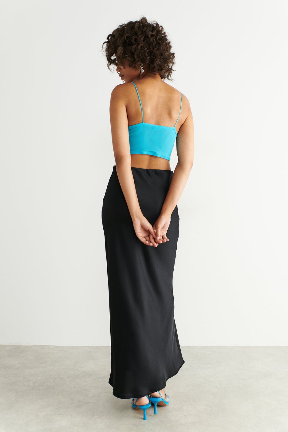 Maxi flowy satin skirt