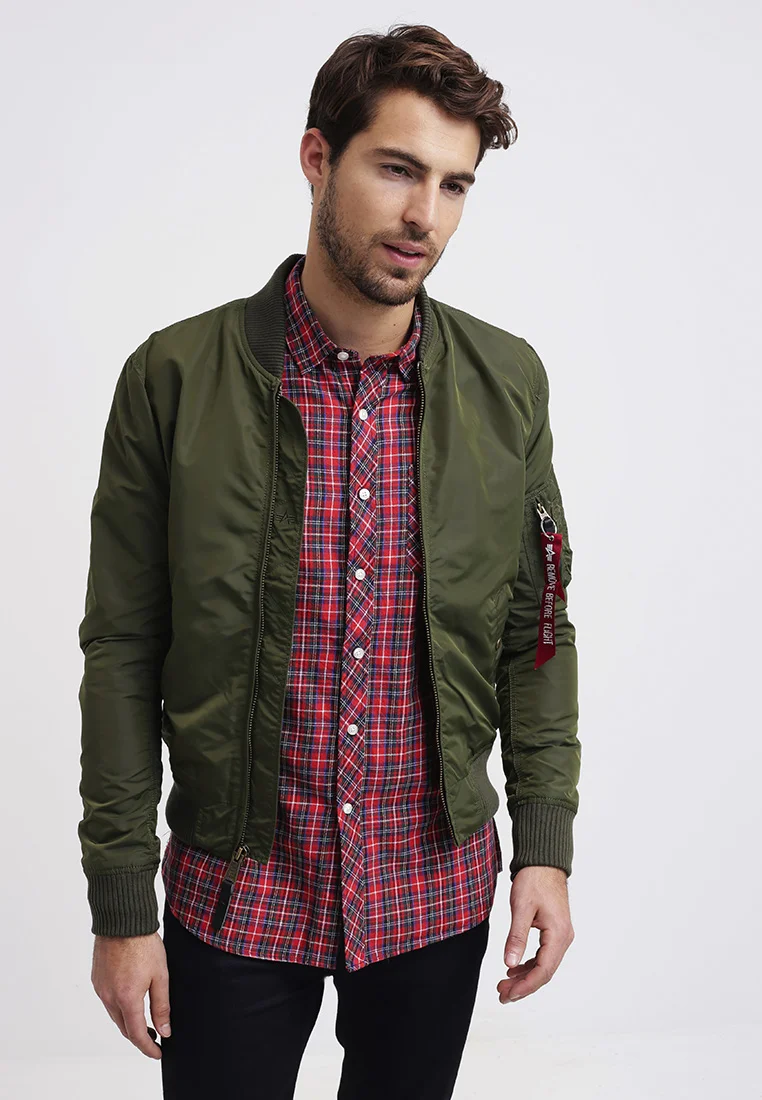 Chaqueta bomber Alpha Industries MA-1 TT